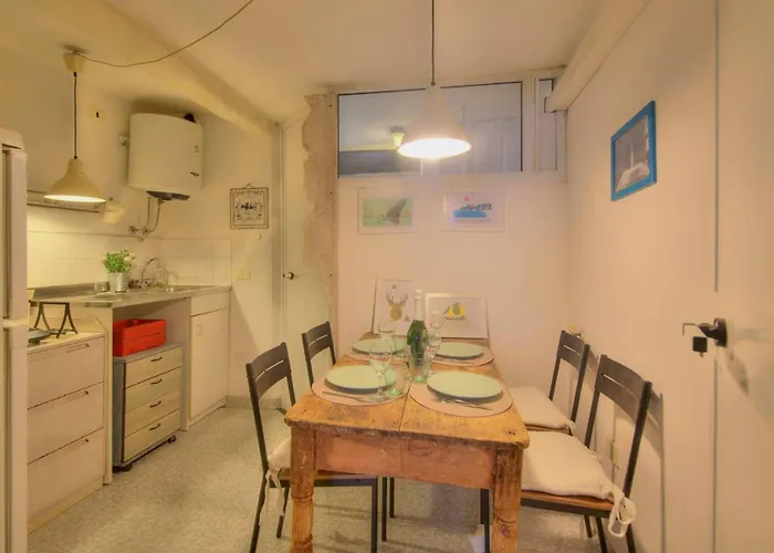 Porta Soprana Design Loft - Aquarium & Center Apartment *